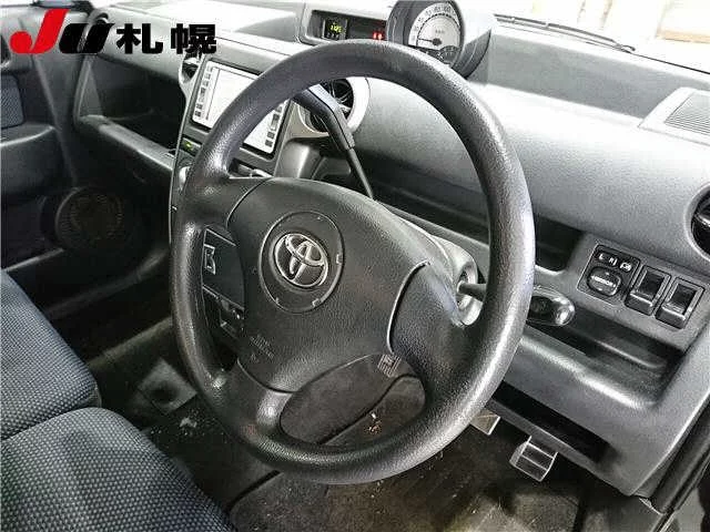 Toyota bB  с аукциона в Японии