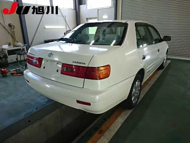 Toyota Corona Premio  с аукциона в Японии