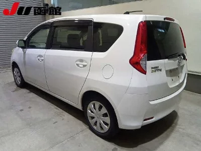 Toyota Passo Sette