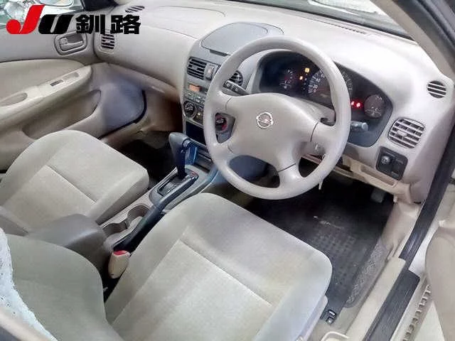 Nissan Sunny  с аукциона в Японии