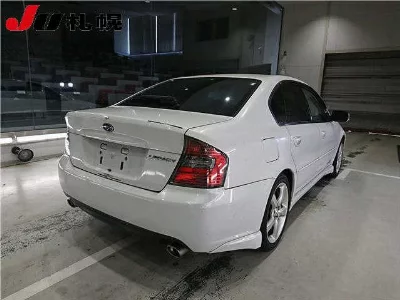 Subaru Legacy B4
