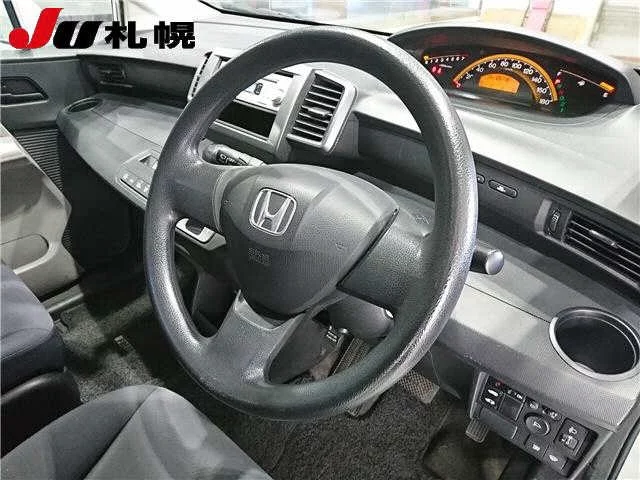 Honda Freed  с аукциона в Японии