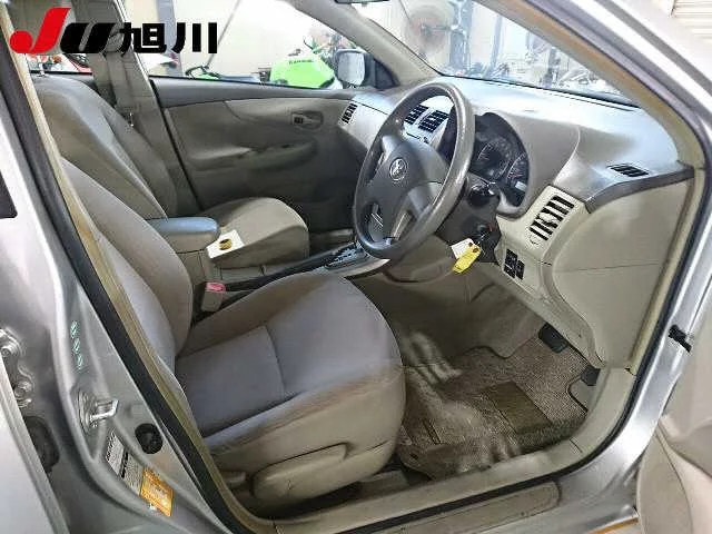 Toyota Corolla Axio  с аукциона в Японии