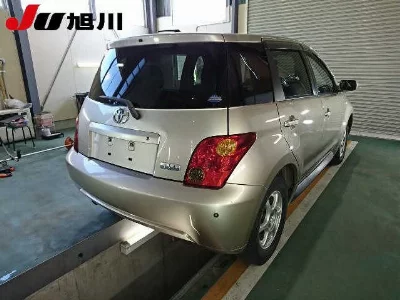 Toyota Ist