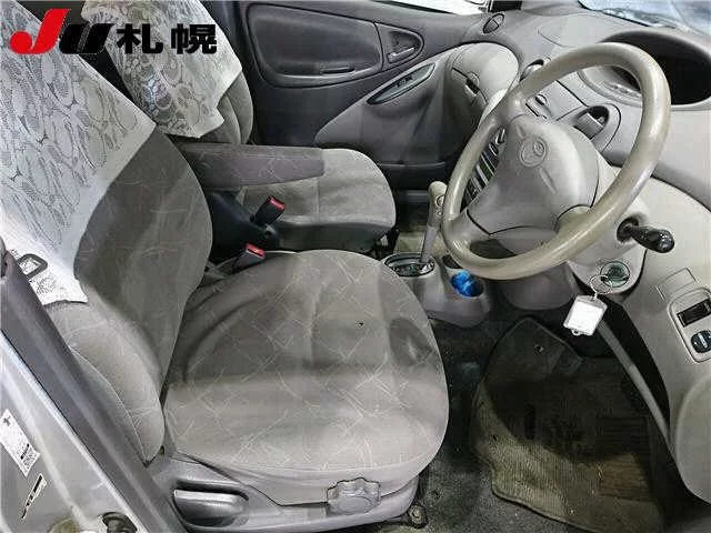 Toyota Platz  с аукциона в Японии