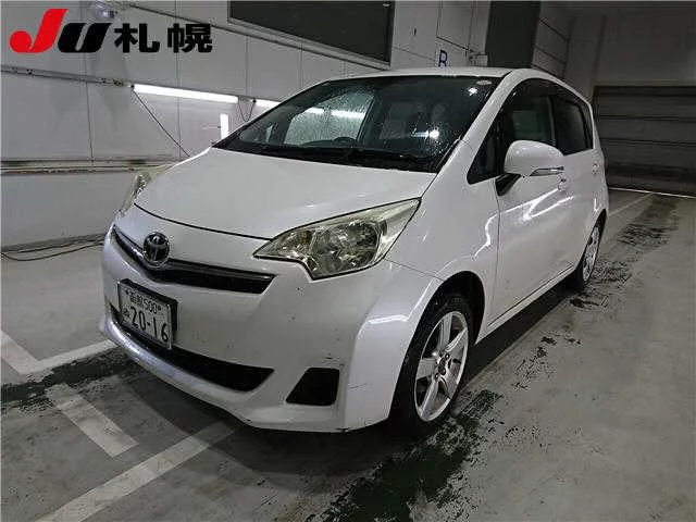 Toyota Ractis  с аукциона в Японии