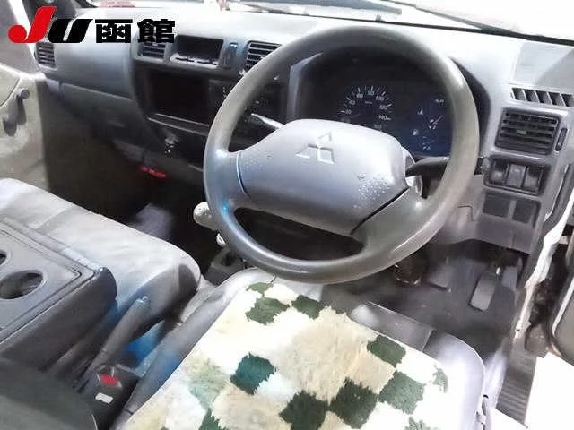 Mitsubishi Delica Truck  с аукциона в Японии