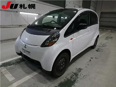 Mitsubishi i