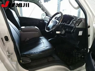 Toyota RegiusAce