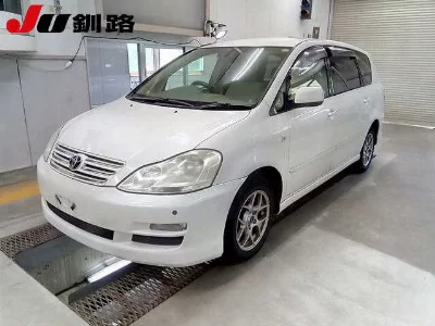 Toyota Ipsum