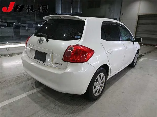 Toyota Auris  с аукциона в Японии