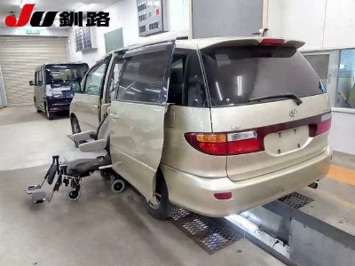 Toyota ESTIMA L
