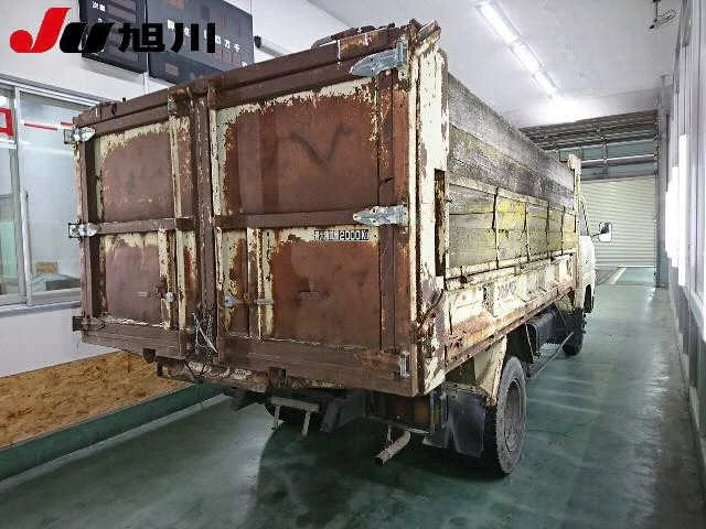 Mitsubishi Fuso Canter  с аукциона в Японии