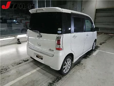 Daihatsu Tanto Exe