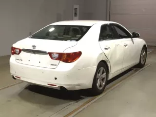Toyota Mark X  с аукциона в Японии