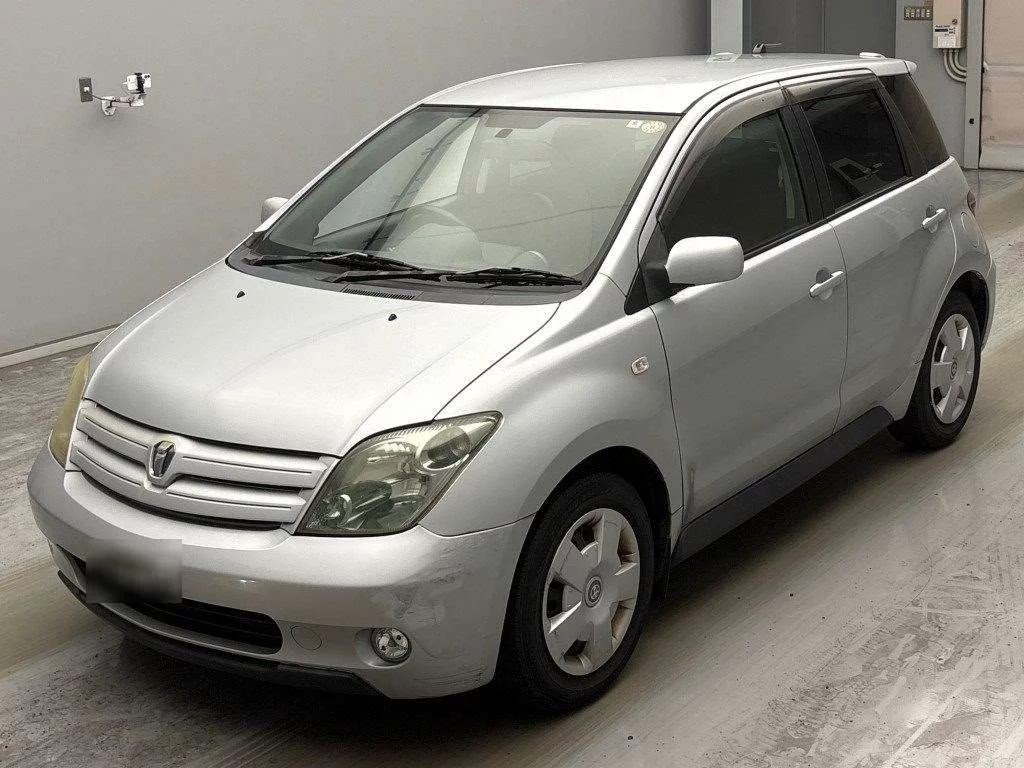Toyota Ist  с аукциона в Японии