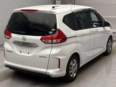 HONDA FREED + HYBRID
