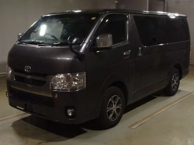 TOYOTA HIACE VAN