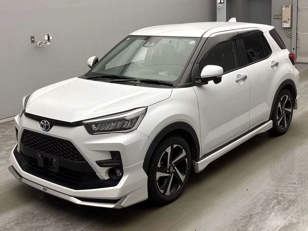 Toyota Raize  с аукциона в Японии