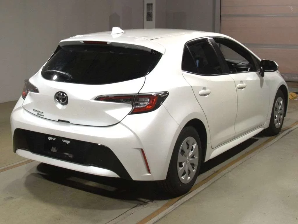 Toyota Corolla Hatchback  с аукциона в Японии