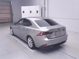 Lexus IS300h