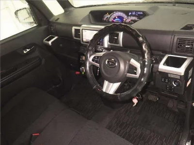 DAIHATSU WAKE
