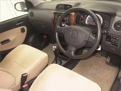 Daihatsu Mira Avy