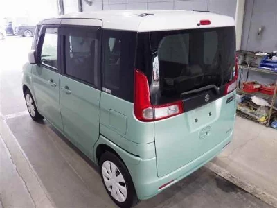 Suzuki Spacia