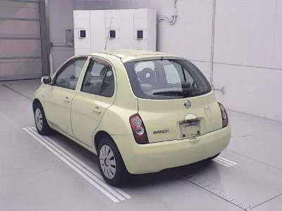 Nissan March