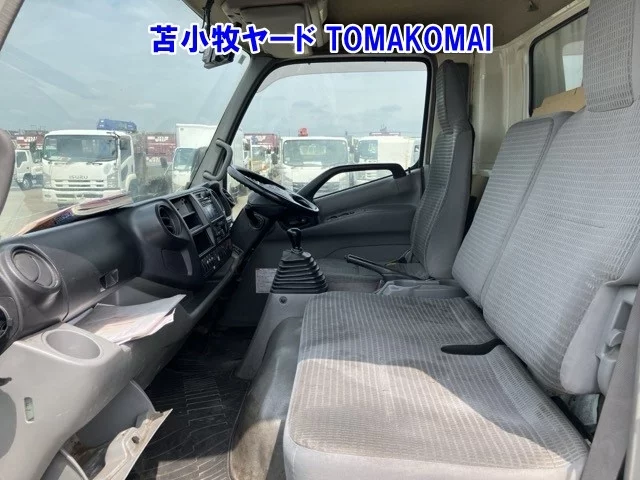 Hino Dutro  с аукциона в Японии