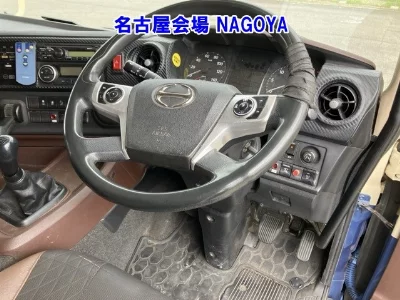 Hino Profia