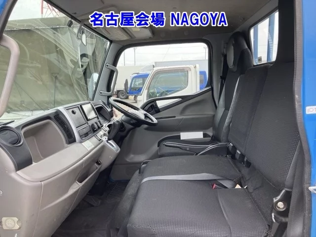 Mitsubishi Fuso Canter  с аукциона в Японии