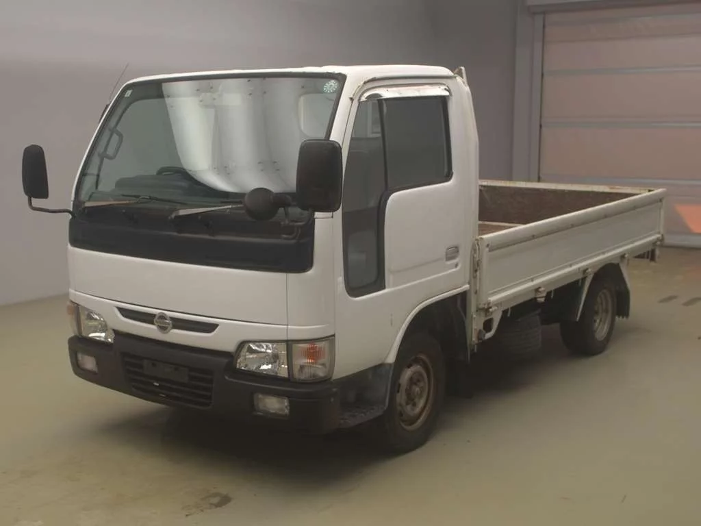 Nissan Atlas  с аукциона в Японии
