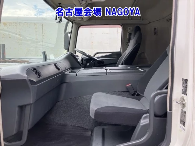 Mitsubishi Fuso Super Great  с аукциона в Японии