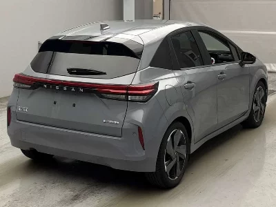 Nissan Aura