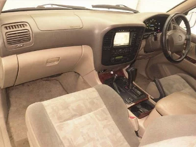 Toyota LAND CRUISER 100