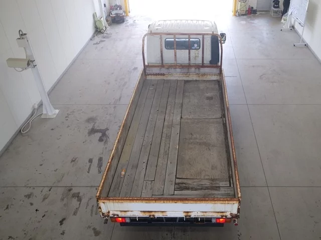 Toyota Dyna  с аукциона в Японии