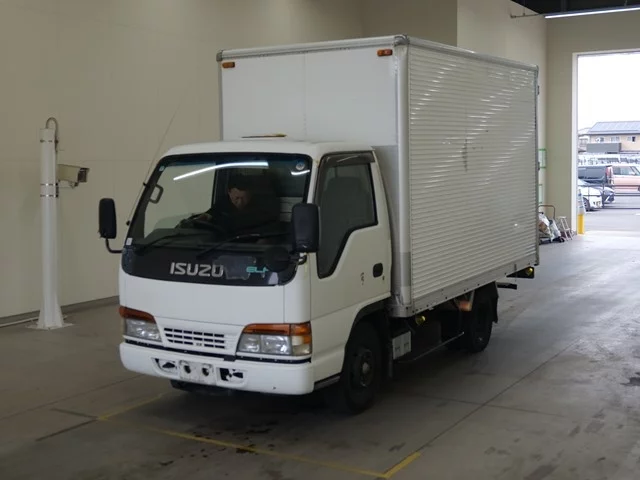 Isuzu Elf  с аукциона в Японии