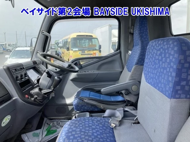 Mitsubishi Fuso Canter  с аукциона в Японии