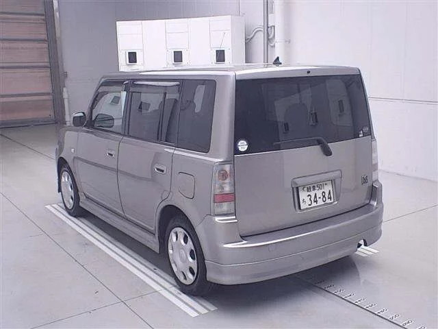 Toyota bB  с аукциона в Японии