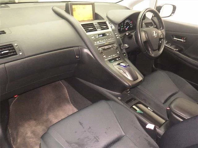 Lexus HS250h  с аукциона в Японии
