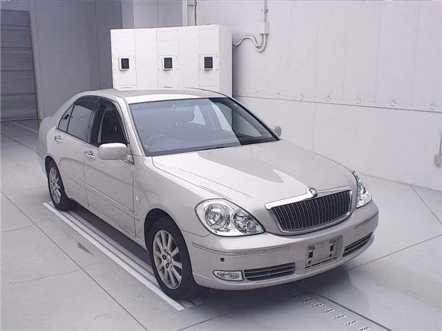 Toyota Brevis  с аукциона в Японии