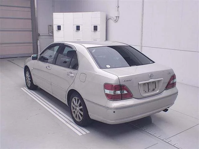 Toyota Brevis  с аукциона в Японии