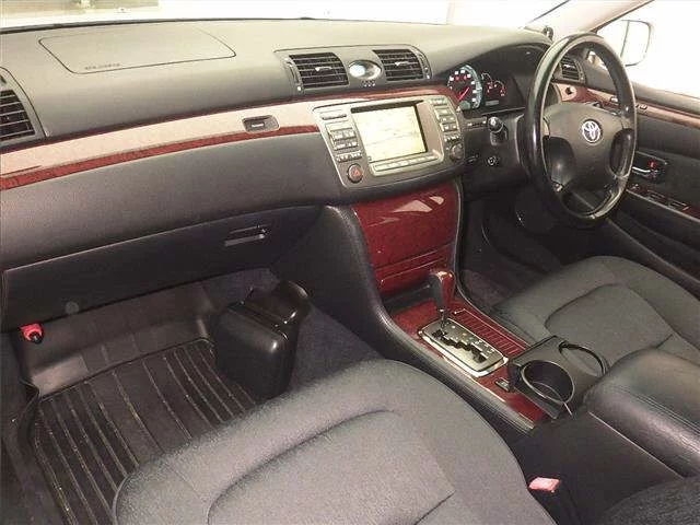 Toyota Brevis  с аукциона в Японии