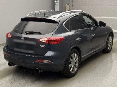 Nissan Skyline Crossover