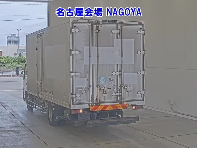 Hino Dutro  с аукциона в Японии
