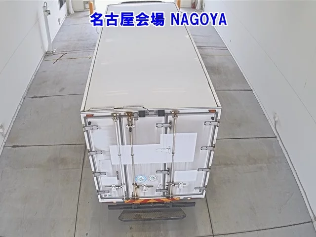Hino Dutro  с аукциона в Японии