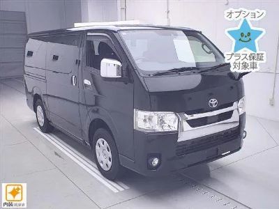 TOYOTA HIACE