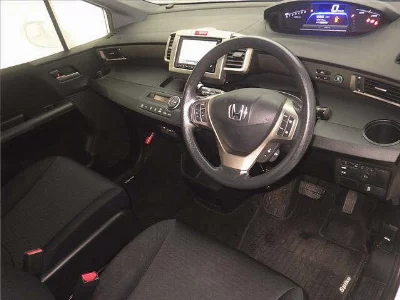 Honda Freed Spike
