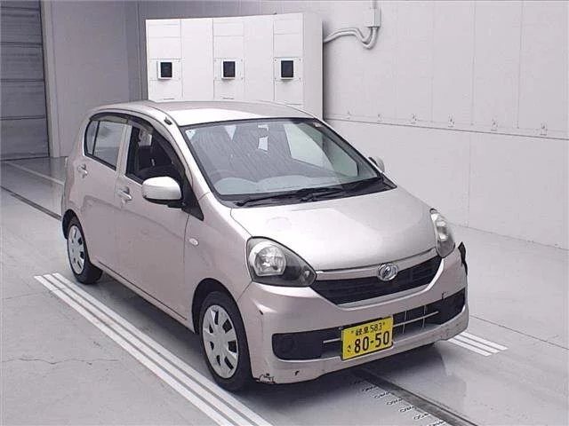 Daihatsu Mira e:S  с аукциона в Японии